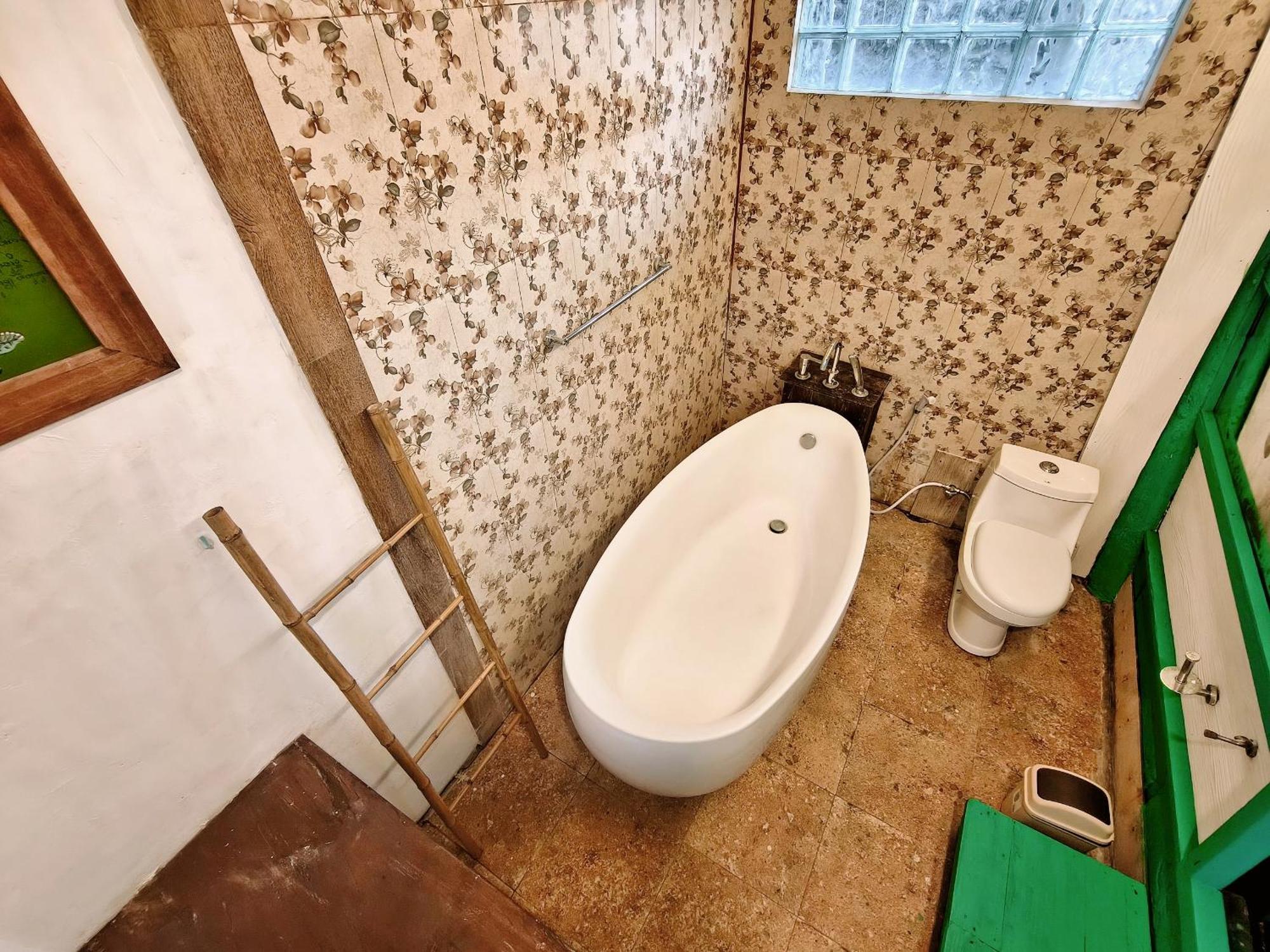 Panda Lumbung Sanur (Bali)